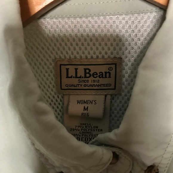 L.L.Bean Women’s fishing shirt - Picture 2 of 3
